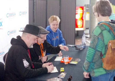 Autogrammstunde Cineplex Goslar mit Santiago Ziesmer Martin Bolik und Erik Elias Bolik