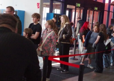 Autogrammstunde Cineplex Goslar mit Santiago Ziesmer Martin Bolik und Erik Elias Bolik