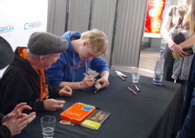 Autogrammstunde Cineplex Goslar mit Santiago Ziesmer Martin Bolik und Erik Elias Bolik